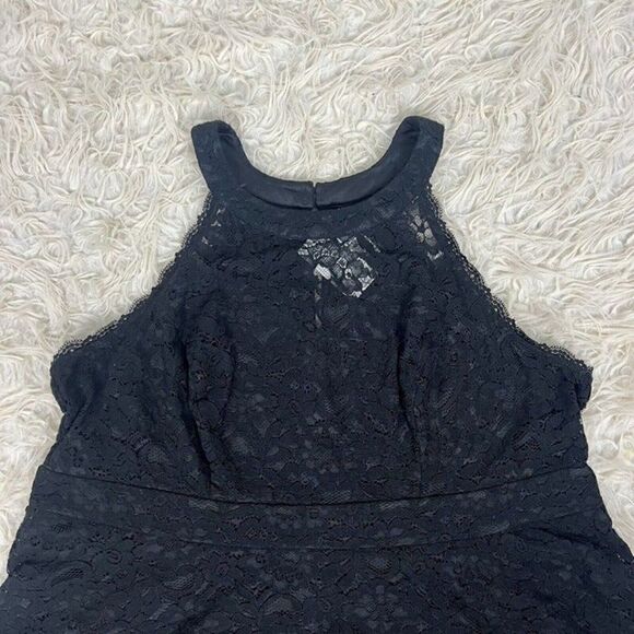 Torrid Women’s Plus 2x Black Lace Peplum Top High Neck Cutaway Shoulders NWT - Picture 6 of 12